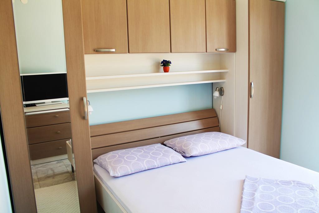 Apartments And Rooms Villa Mir ซาตอน ภายนอก รูปภาพ