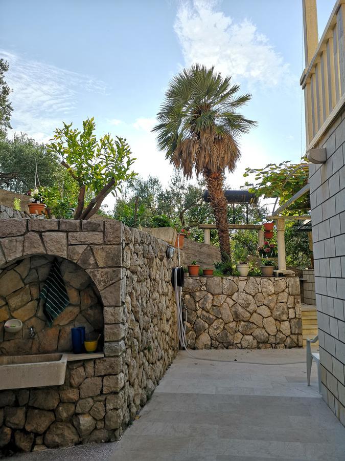 Apartments And Rooms Villa Mir ซาตอน ภายนอก รูปภาพ
